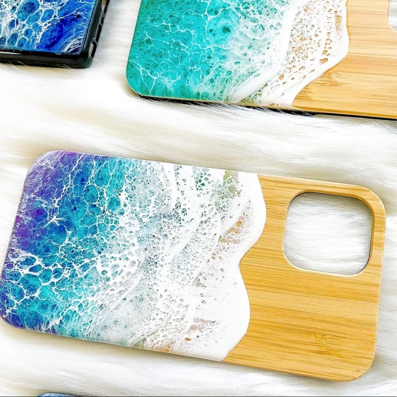 Handmade Ocean Art Cellphone Case - Picture 3 of 8